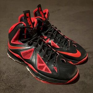 Nike LeBron X 'Heat Away'